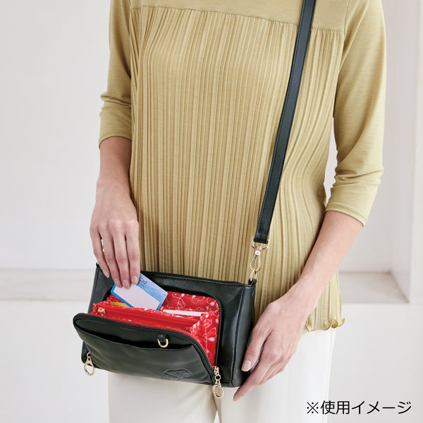 スヌーピー 思いやりポシェット 通院もらくらく高級ラム革製ショルダー